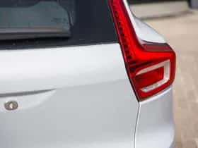 Volvo XC40 (2022) thumbnail 9