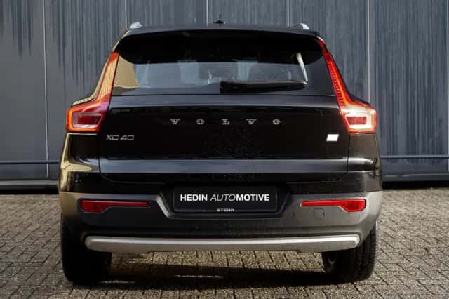 Volvo XC40 (2021) thumbnail 5