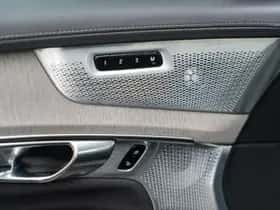 Volvo XC90 (2025) thumbnail 15