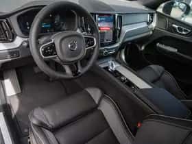 Volvo XC60 (2025) thumbnail 12