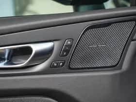 Volvo XC60 (2025) thumbnail 15