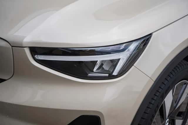 Volvo EX40 (2026) thumbnail 4