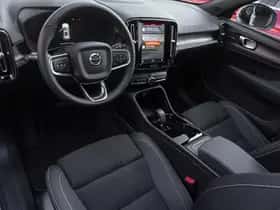 Volvo EX40 (2025) thumbnail 12