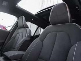 Volvo EX40 (2025) thumbnail 17