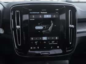 Volvo EX40 (2025) thumbnail 23