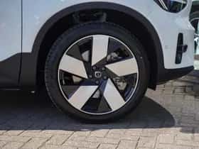 Volvo EX40 (2025) thumbnail 7