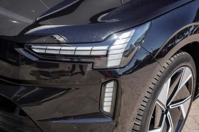 Volvo EX90 (2024) thumbnail 6