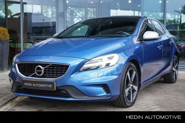 Volvo V40 (2019) thumbnail 1