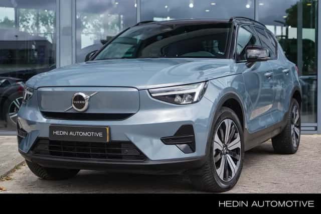 Volvo XC40 (2023) thumbnail 1