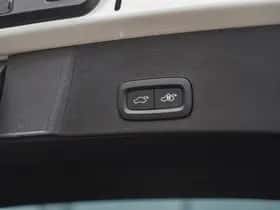 Volvo XC40 (2024) thumbnail 11