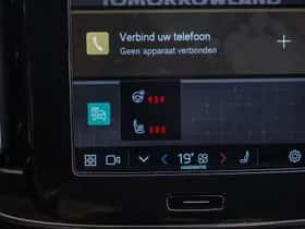 Volvo XC40 (2024) thumbnail 25