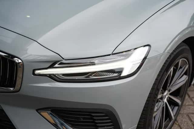 Volvo V60 (2025) thumbnail 4