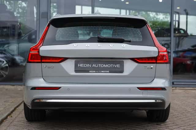Volvo V60 (2025) thumbnail 5