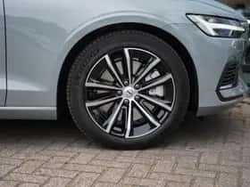 Volvo V60 (2025) thumbnail 7