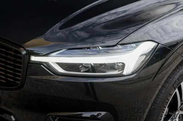 Volvo XC60 (2020) thumbnail 4