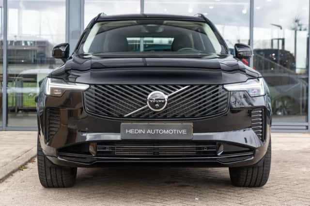 Volvo XC90 (2025) thumbnail 2