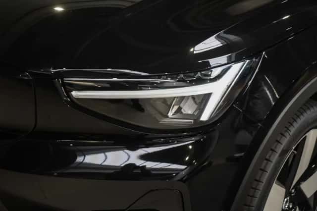 Volvo EX40 (2026) thumbnail 4