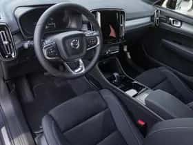 Volvo EX40 (2026) thumbnail 10