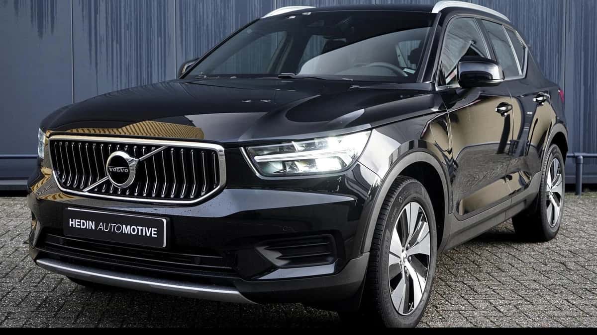 Volvo XC40 (2021) — foto 1