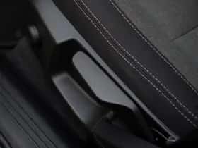 Volvo XC40 (2021) thumbnail 15