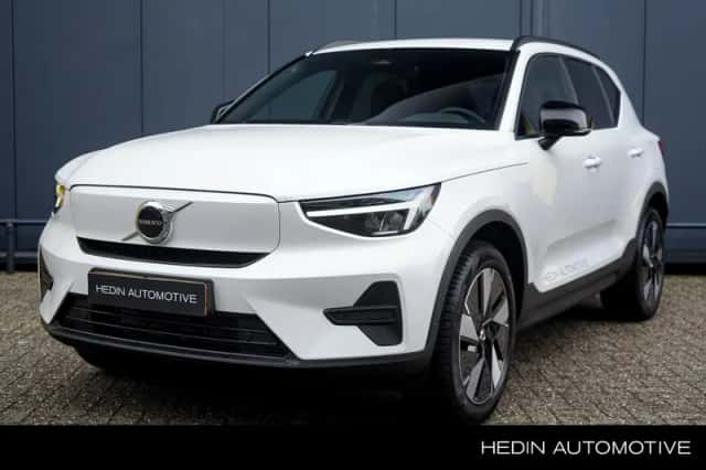 Volvo EX40 (2025) thumbnail 1