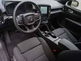 Volvo EX40 (2025) thumbnail 12