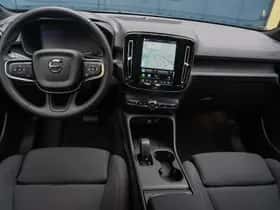 Volvo EX40 (2025) thumbnail 13