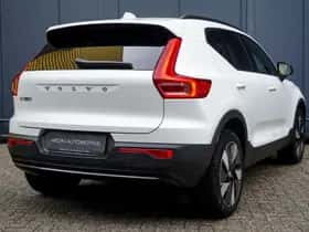 Volvo EX40 (2025) thumbnail 6
