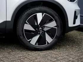 Volvo EX40 (2025) thumbnail 7