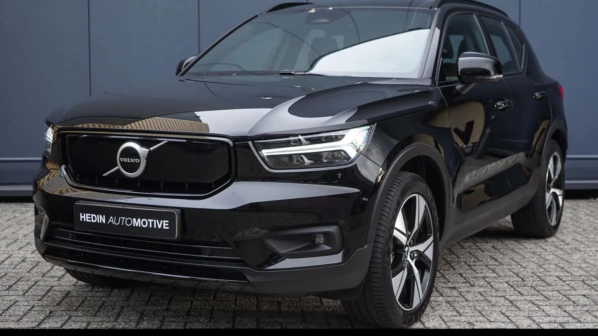 Volvo XC40 (2020) — foto 1