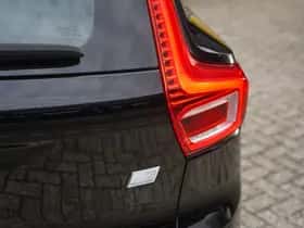 Volvo XC40 (2020) thumbnail 9