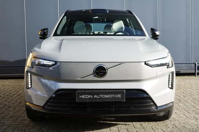 Volvo EX90 (2025) thumbnail 2