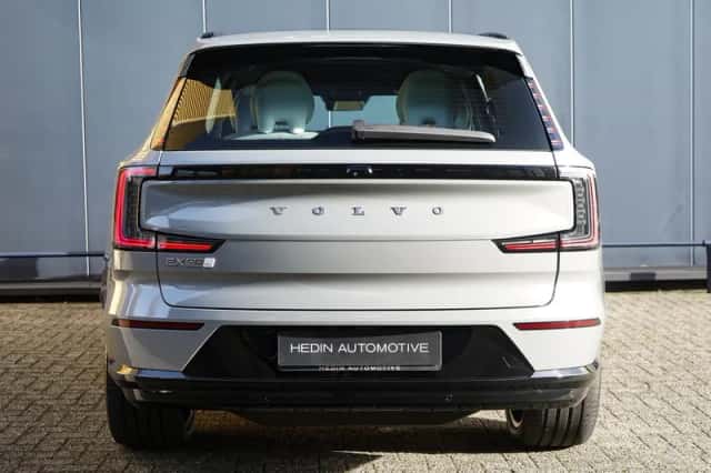 Volvo EX90 (2025) thumbnail 5