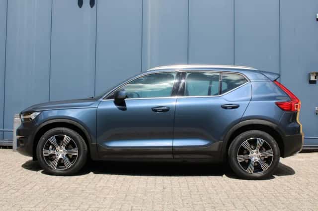Volvo XC40 (2018) thumbnail 3