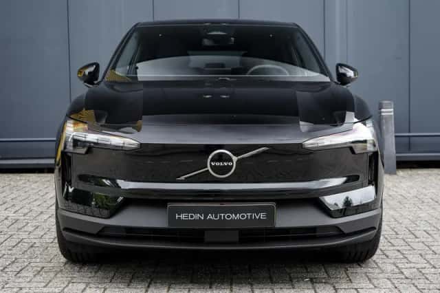 Volvo EX30 (2026) thumbnail 2