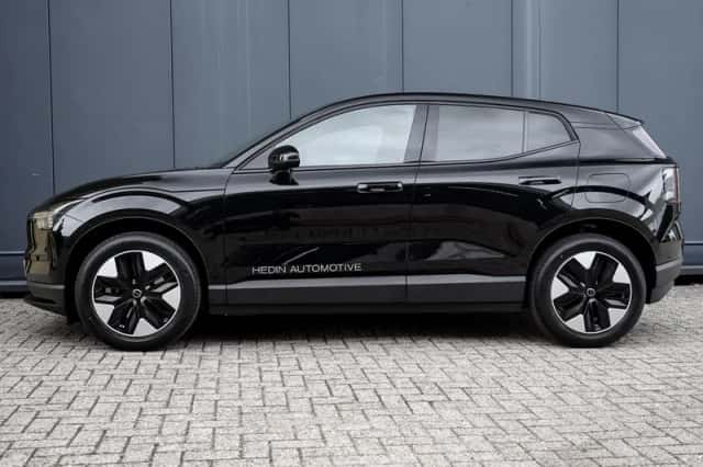 Volvo EX30 (2026) thumbnail 3
