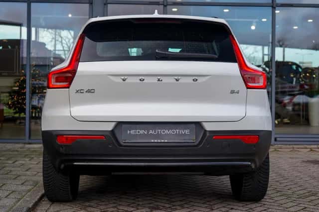 Volvo XC40 (2025) thumbnail 5
