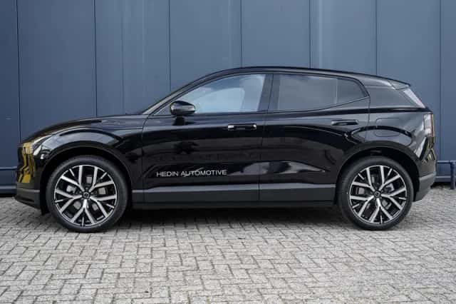 Volvo EX30 (2026) thumbnail 3