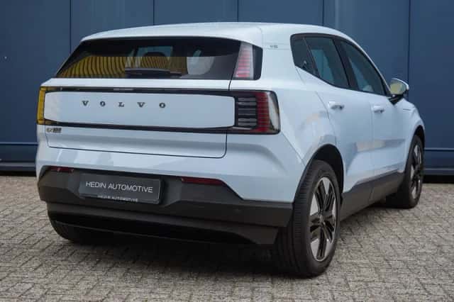 Volvo EX30 (2024) thumbnail 6