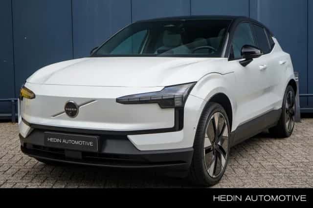 Volvo EX30 (2024) thumbnail 1