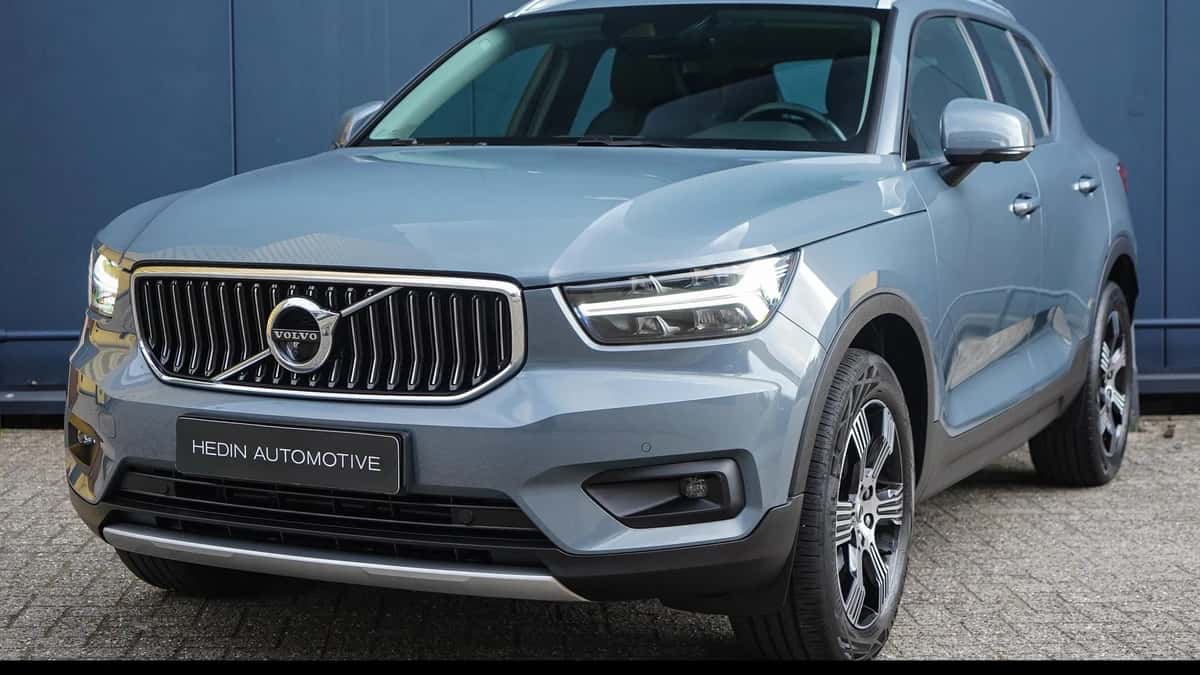Volvo XC40 (2021) — foto 1