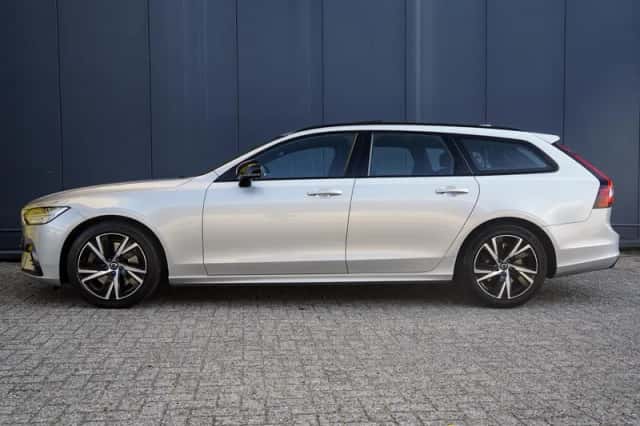 Volvo V90 (2022) thumbnail 3