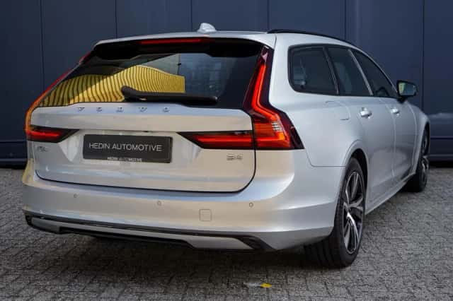 Volvo V90 (2022) thumbnail 6