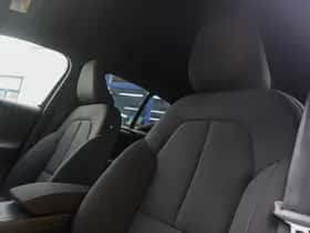 Volvo EX40 (2025) thumbnail 16