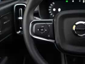 Volvo EX40 (2025) thumbnail 18
