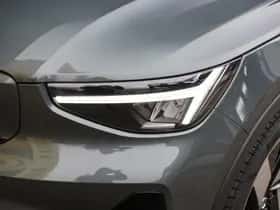 Volvo EX40 (2025) thumbnail 4
