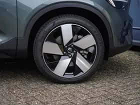 Volvo EX40 (2025) thumbnail 7