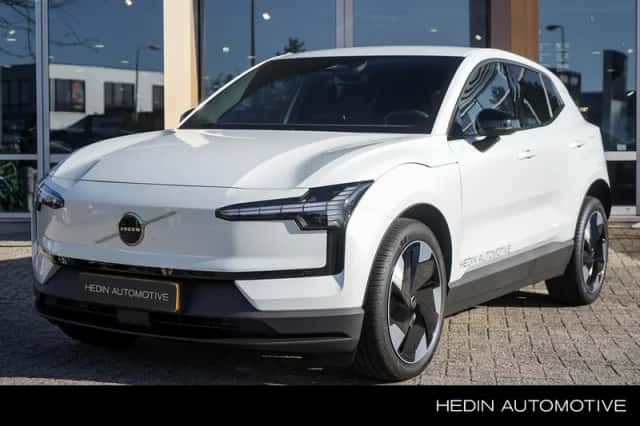 Volvo EX30 (2026) thumbnail 1
