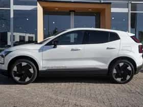 Volvo EX30 (2026) thumbnail 3
