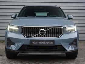 Volvo XC40 (2022) thumbnail 2